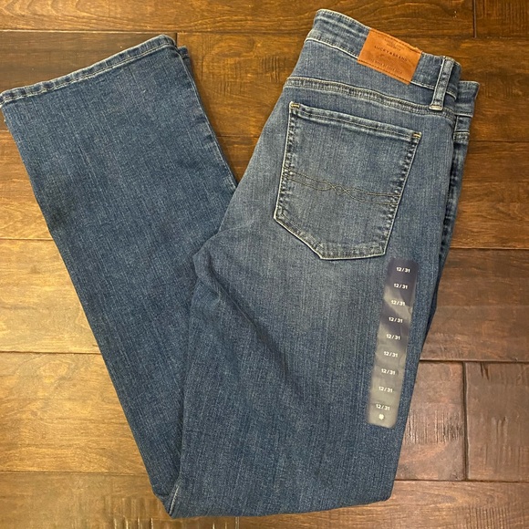Lucky Brand Denim - (119)NWT Lucky Brand Sweet Boot Jeans 12/31